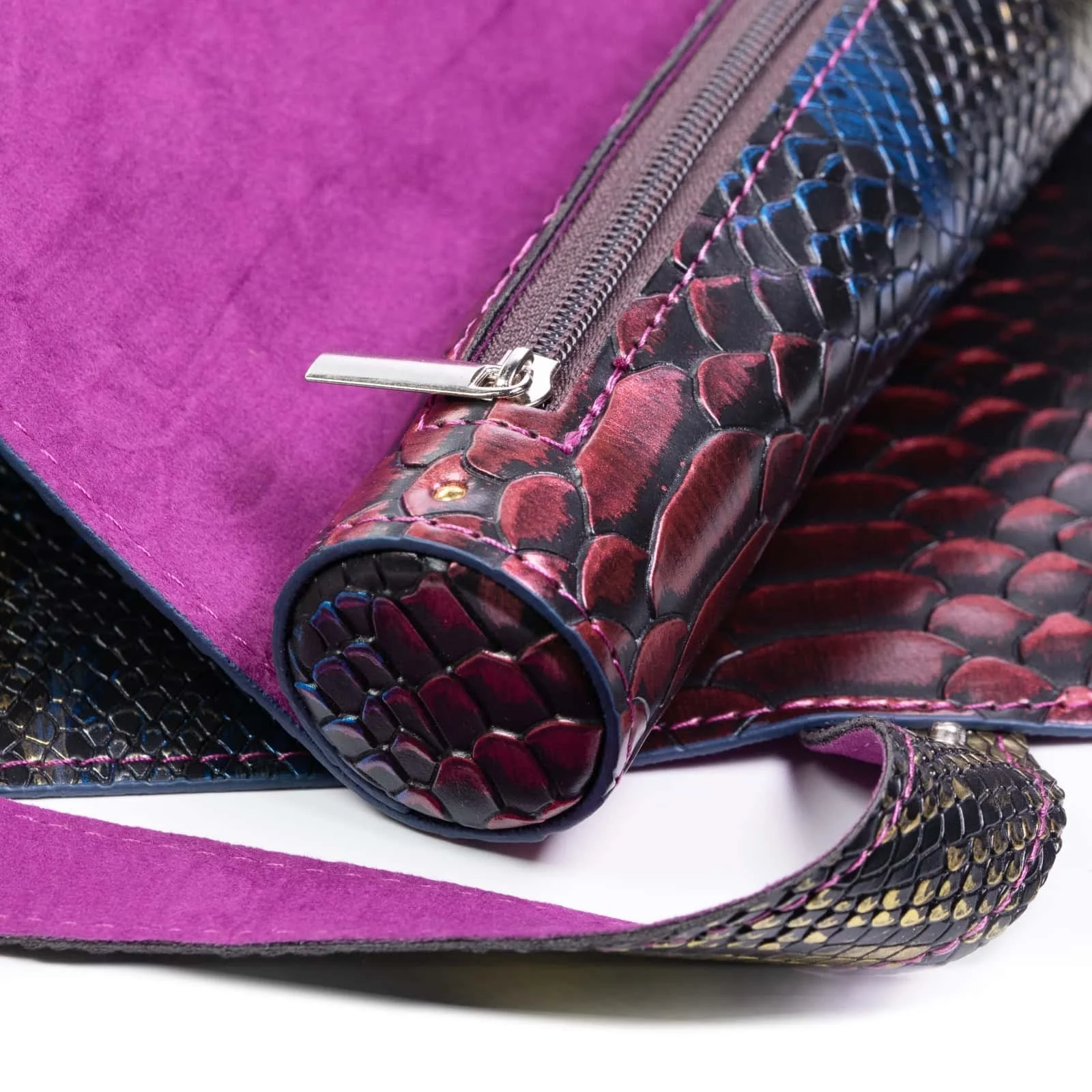 Udixi PU Leather Dragon Scale Foldable Dice Mat RPG Dungeons and Dragons custom logo Dice Scroll