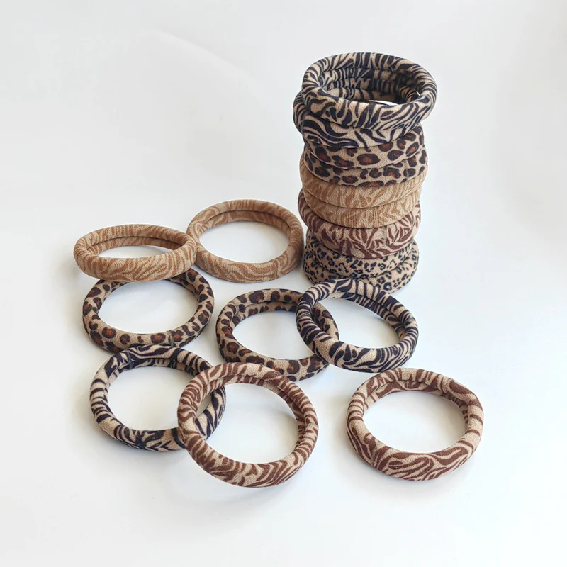5cm Leopard Print Knitted Elastic Hair Bands for Women and Girls Stylish Stripes Hair Scrunchies and Ponytail Hair Tie Accessory