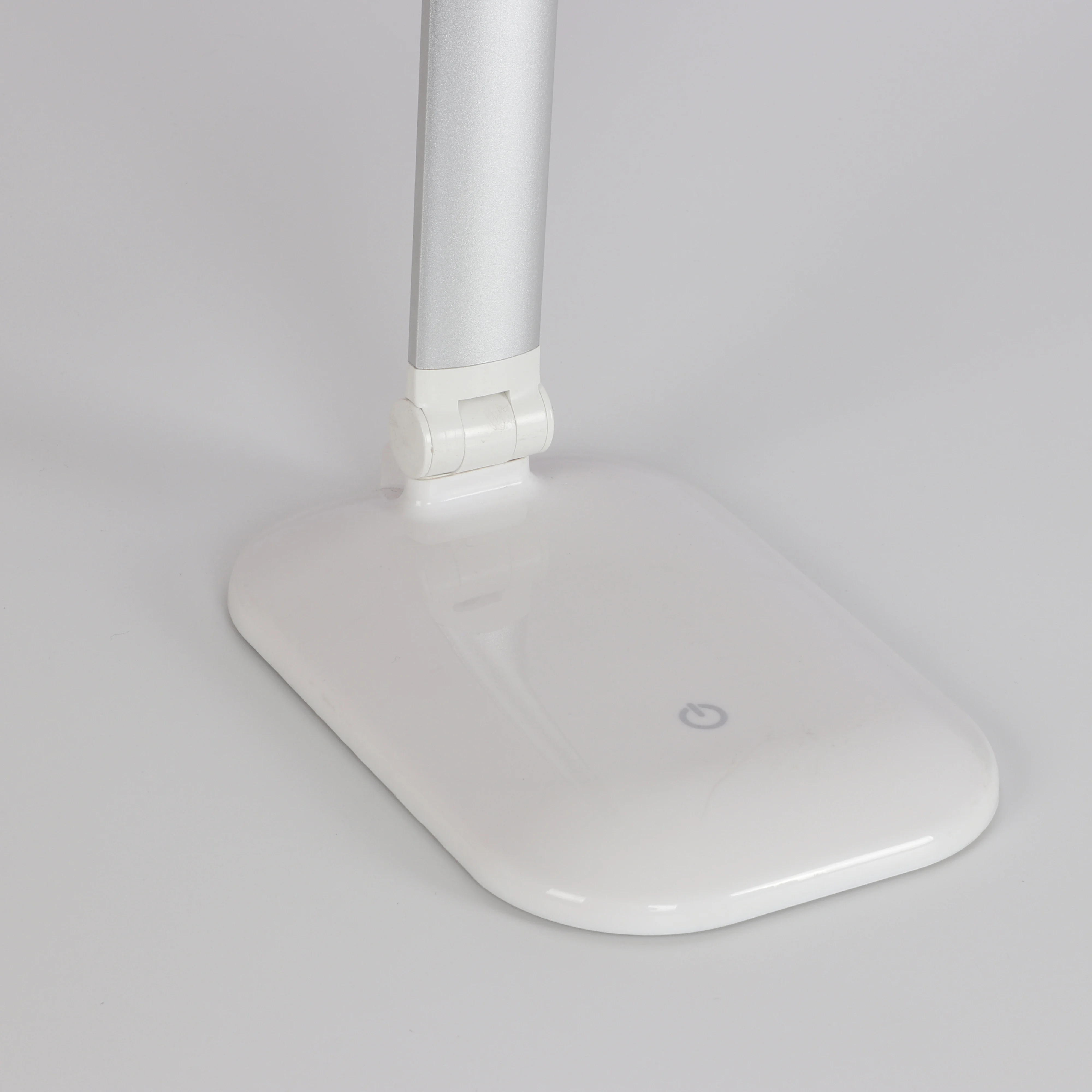 SML Eye Protection Flexible Table Desk Lamp ABS Metal Table Desk Lamp  New Technology LED Table Desk Lamp