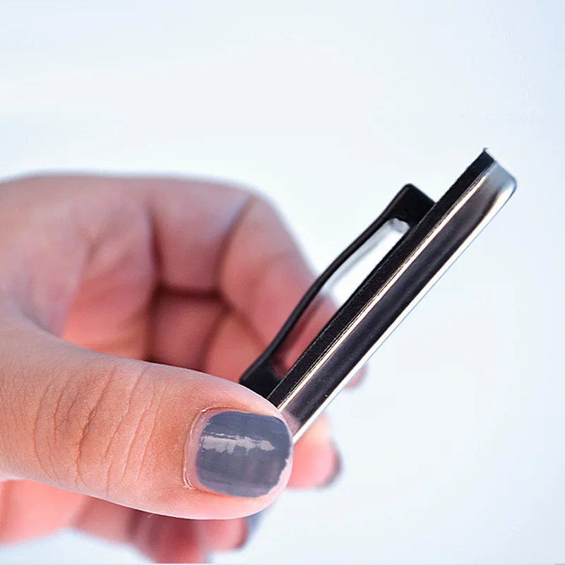 Customized Salon Hairdressing Magnet Slap Bracelet Rubber Magnetic Wrist Band