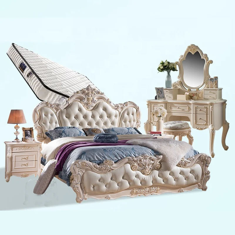 Classic Bed Italian Design Luxury Carved King Bed Vintage Wooden Bedroom Furniture Set