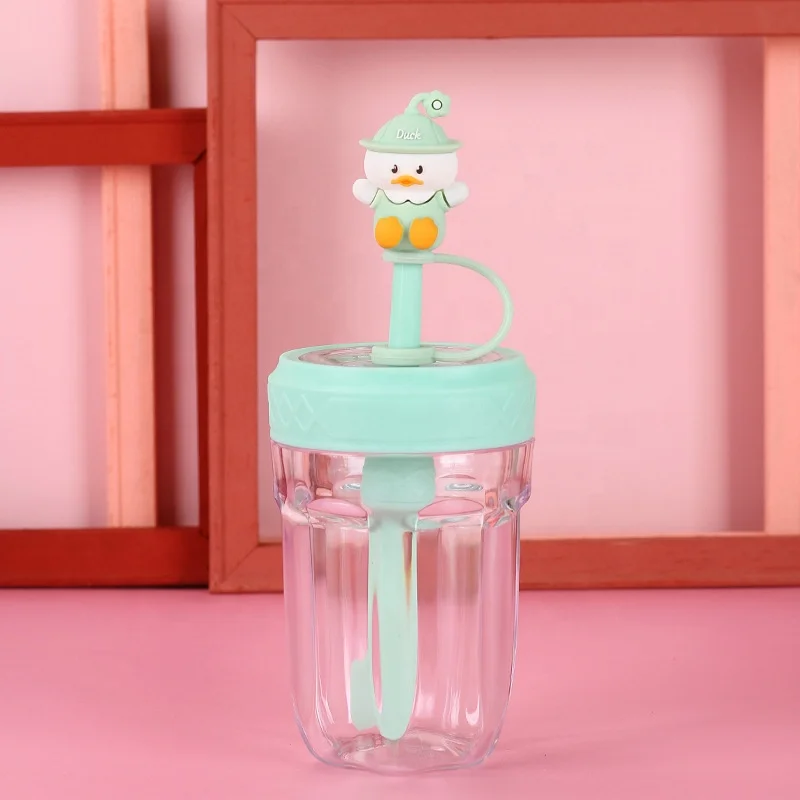 Hot sale wholesale cute milk tea reusable cups transparent drinking cup with straw reusable plastic mug
