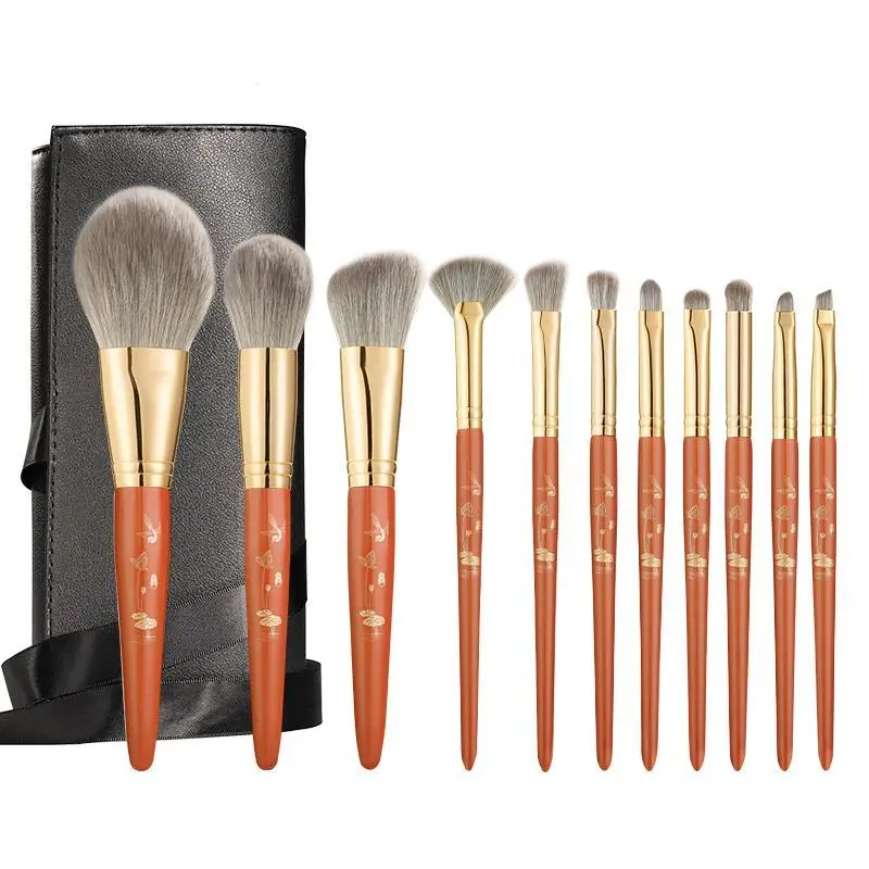 Beauty Luxurious Professional Face Makeup Brushes Set Private Label OEM Make-up Brushes With Wooden Handle