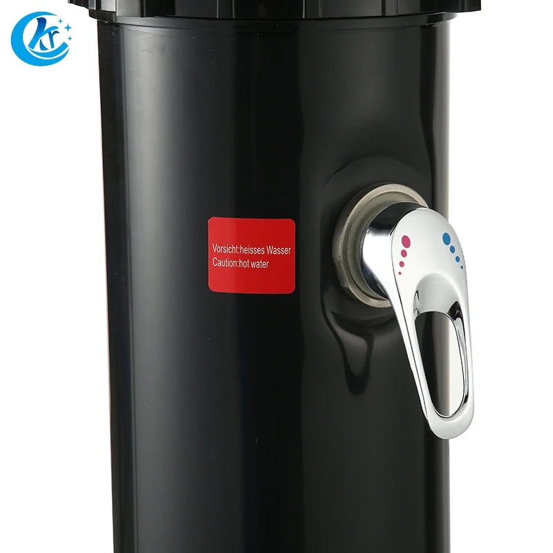 High-capacity 35L Energy Saving Two Sections Free Standing ss Outdoor Solar Shower