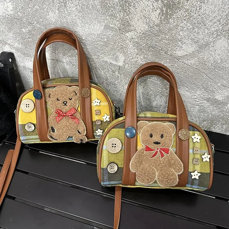 Fashion tour, starting with our handbags