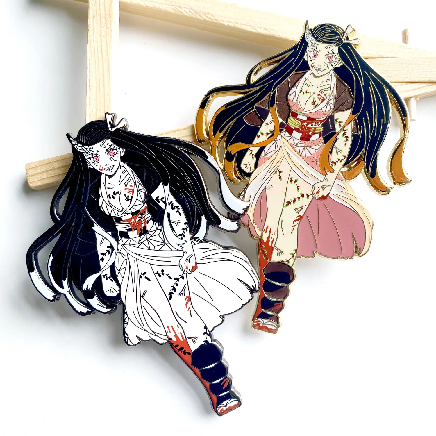 China Factory Wholesale No Minimum Personalized Logo Hard Soft Enamel Custom Metal Lapel Pins Gold Plated Bulk Enamel Pin