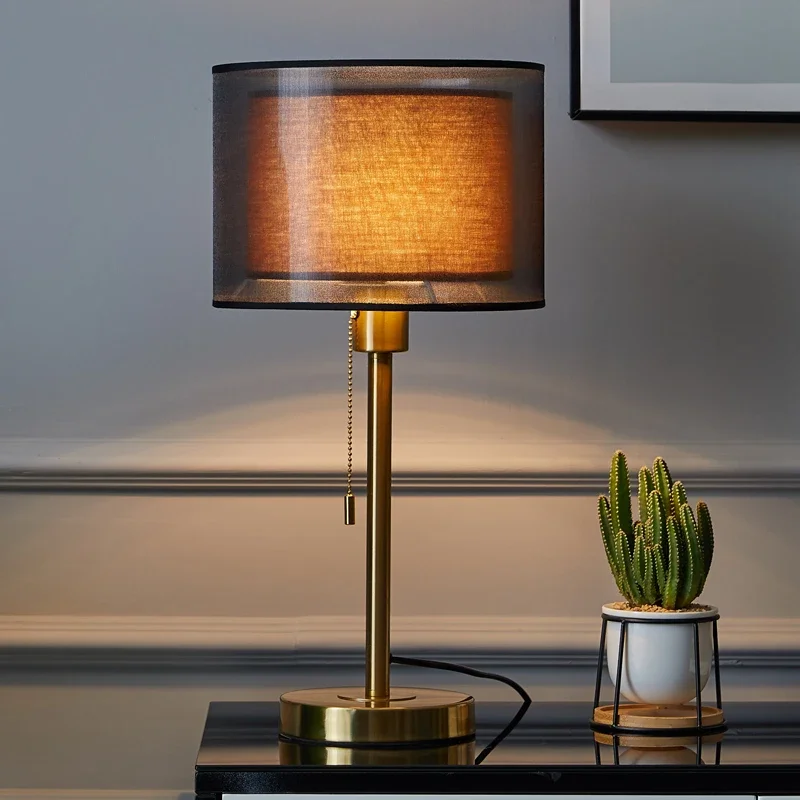American Gold Table Lamp Nordic Bedroom Bedside Lamp Simple Modern Luxury Warm Household Desk Lamp Luminria De Mesa Lampara