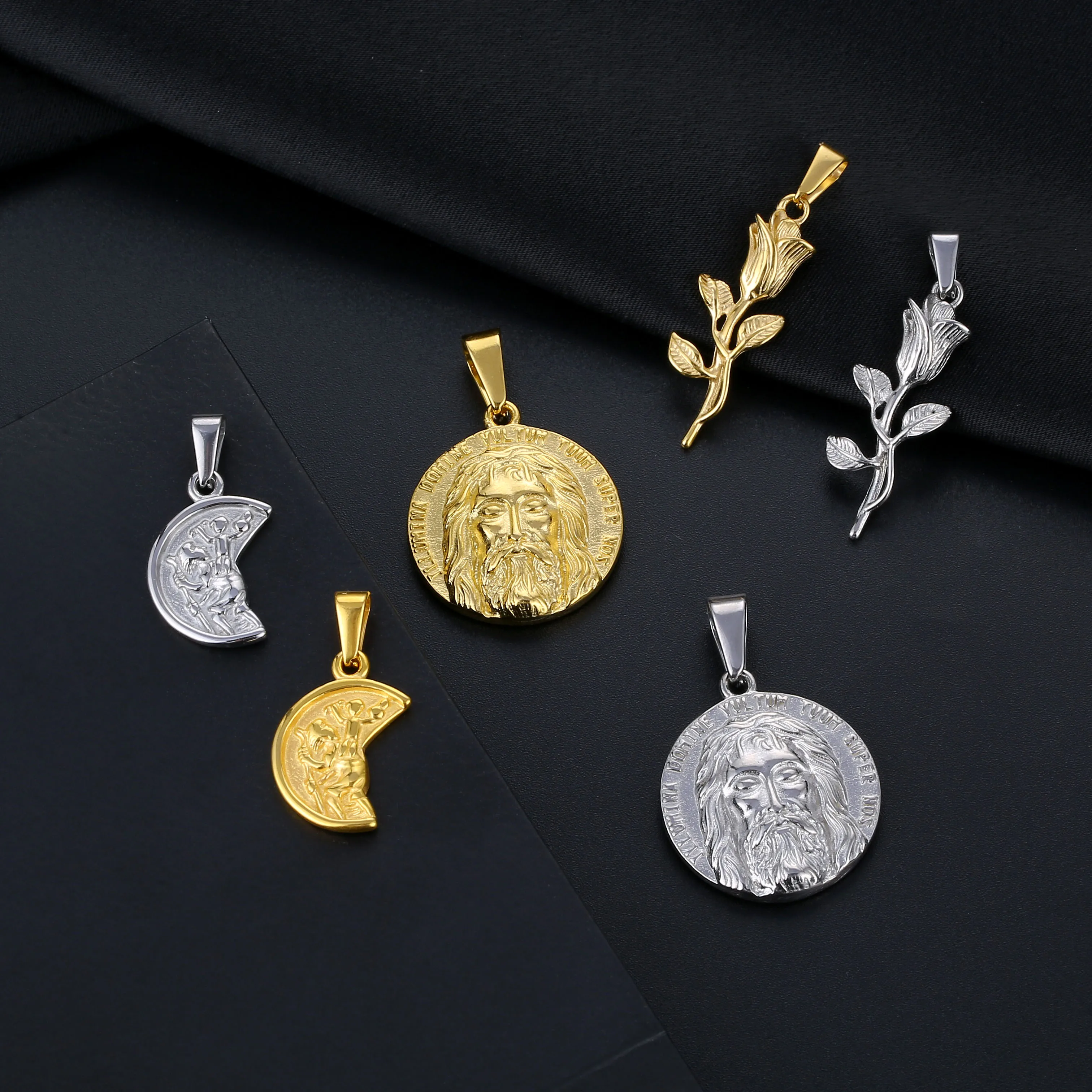 Non Tarnish Waterproof Jewelry Men Necklace 18K Gold Plated Stainless Steel Half Metal Charms Saint Christopher Pendant Necklace