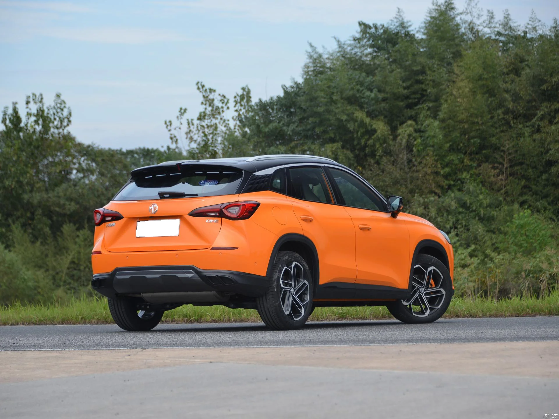 Cheap Cars In China MG ONE Alpha 1.5T Original New Electric Ride-on Car