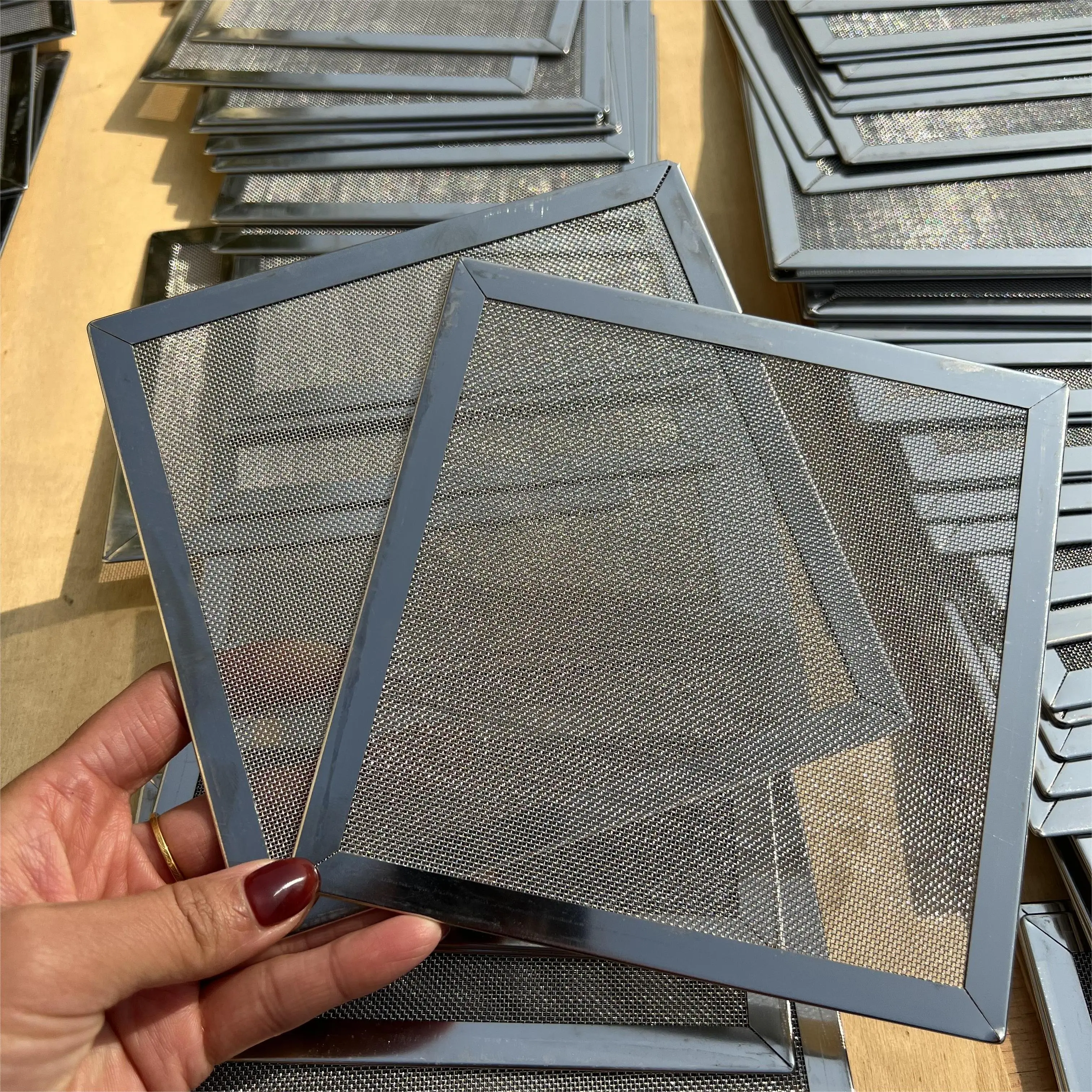 13*13cm 15*15cm Non Stick BBQ Mesh Grilling Mats Square Grill Mesh Sheet For Outdoor Barbecue Home Garden Camping