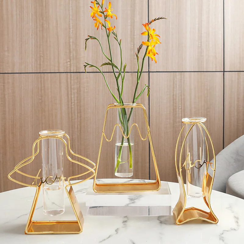 Factory Wholesale Wedding Props Gold Metal Stand Desktop Hydroponic Clear Crystal Glass Flower Vase For Home Decor
