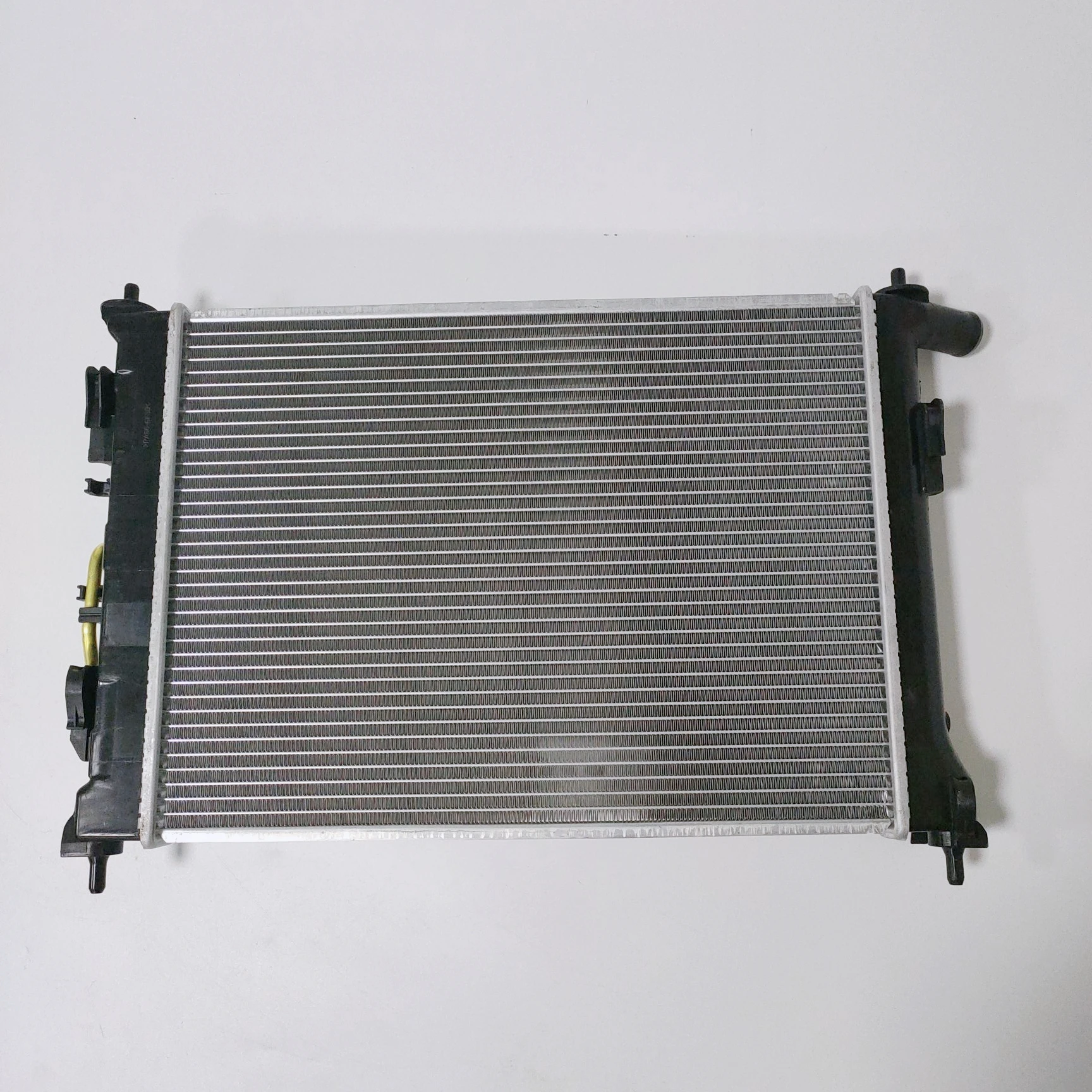 25310-1M120/25310-1M320/25310-1M100/25310-1M300 Brazed Aluminum Plastic Car Engine Water Tank Radiator For Kia Cerato (A/T)