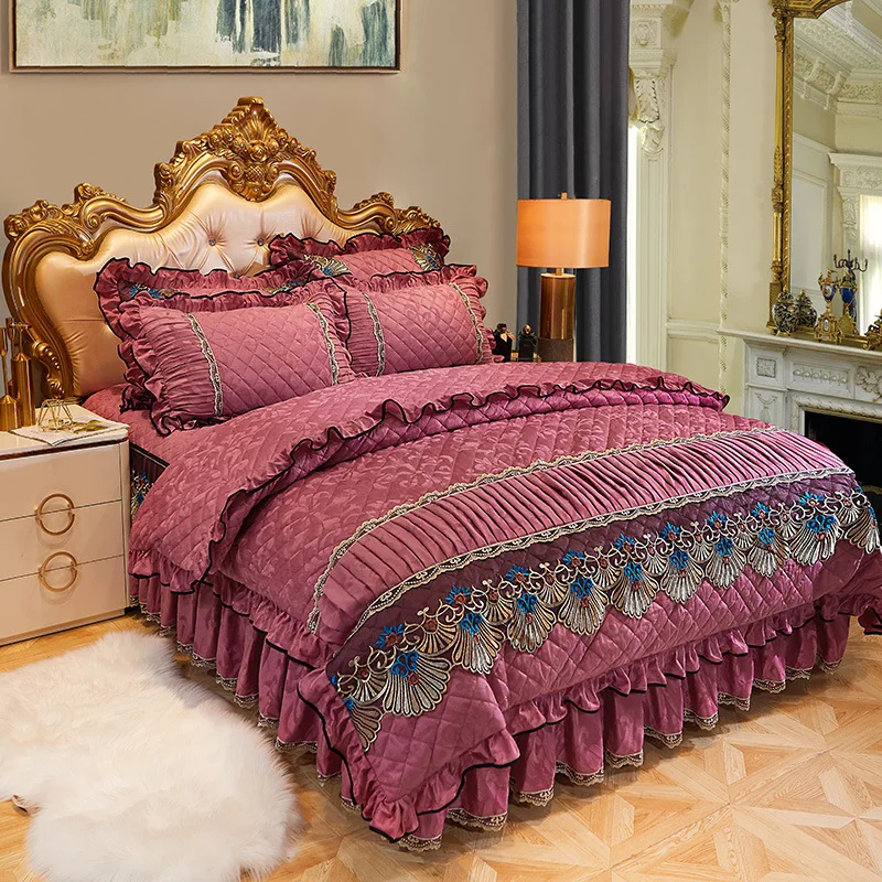 Wholesale Hot Style Solid Color Velvet Duvet Cover For Household Winter Direct Sales Jacquard 4PCS Bed Skirt Luxury European