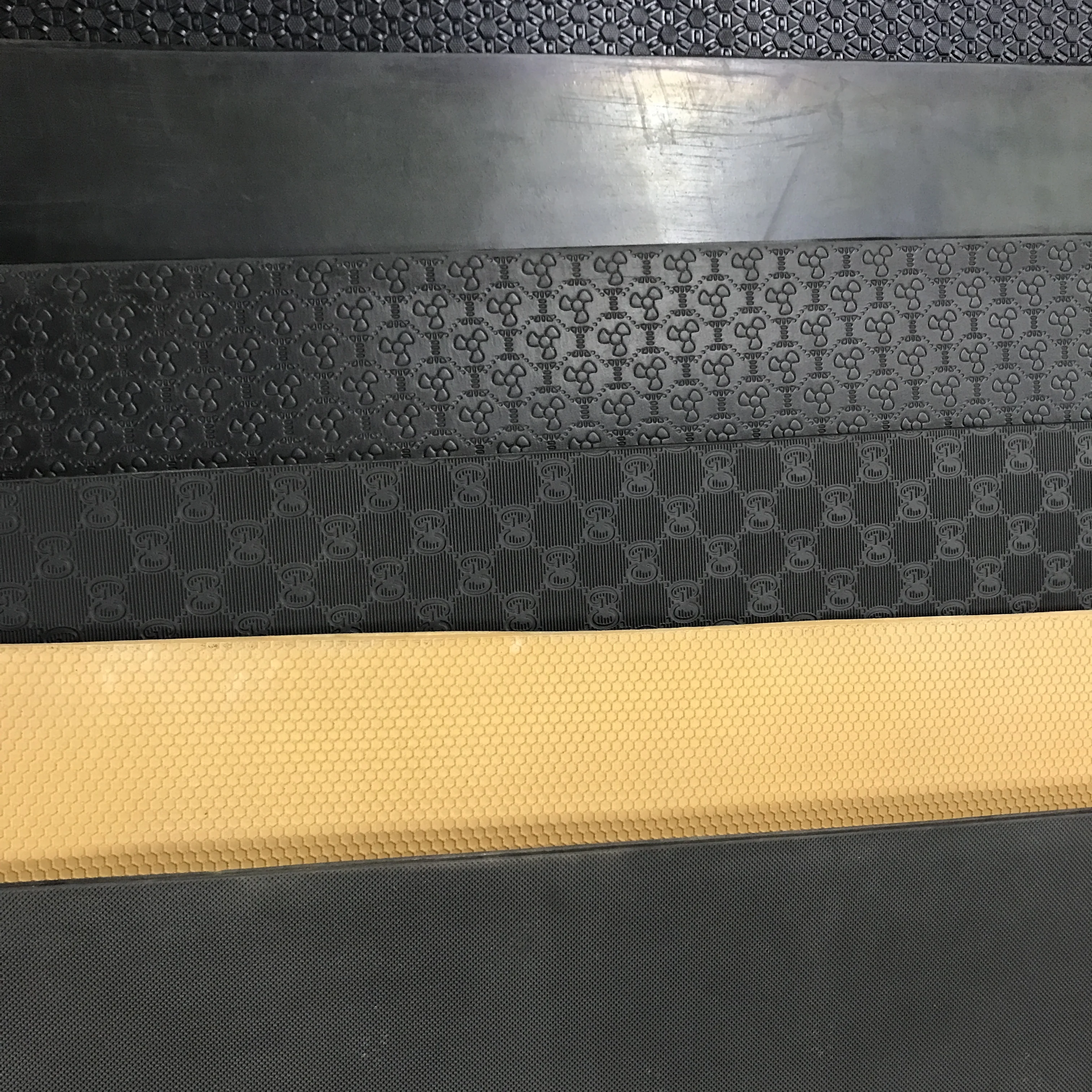 RUBBER SHEET  SILICONE RUBBER SHEET DIAMOND PATTERN SHEET FOR MAKING SHOES