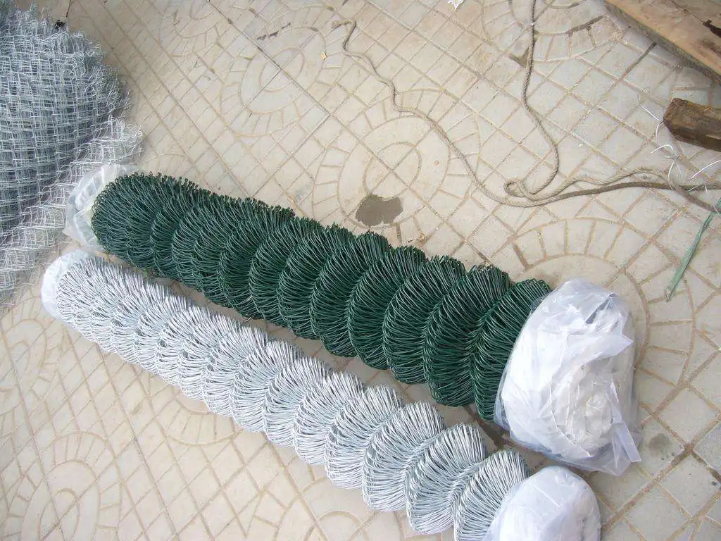 PVC coated cyclone netting chain link fence