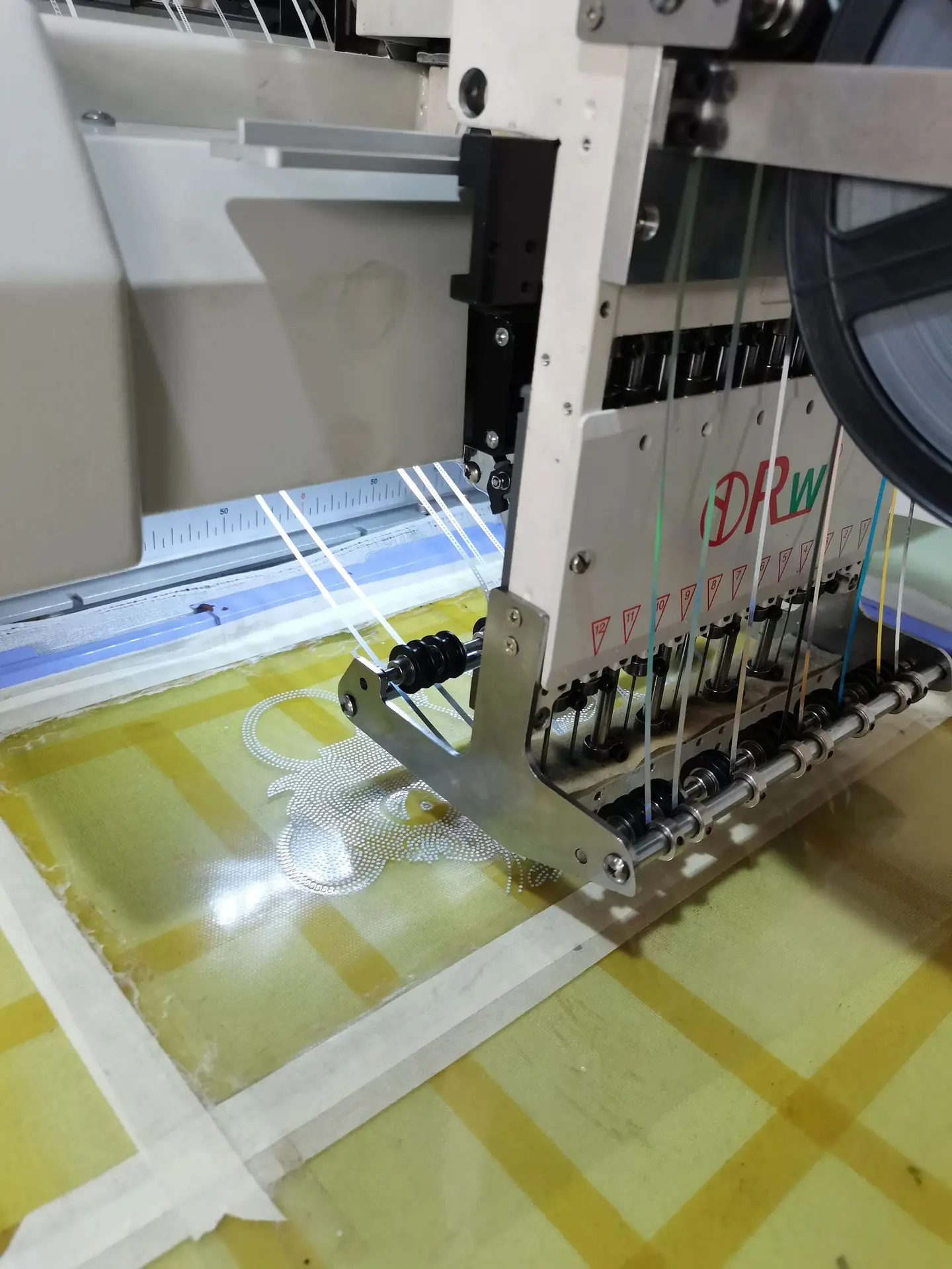 2022 Factory Direct 8 Needles T-shirt Single Head Computerized Embroidery Machine  Auto Commercial Embroidery Machine