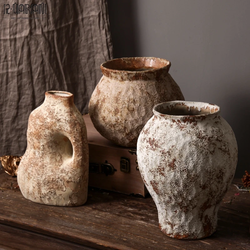 Custom Luxury New Arrivals Bohemian Home Decor Artwork Decoration terracotta Retro Ceramic Vase For Home Decor