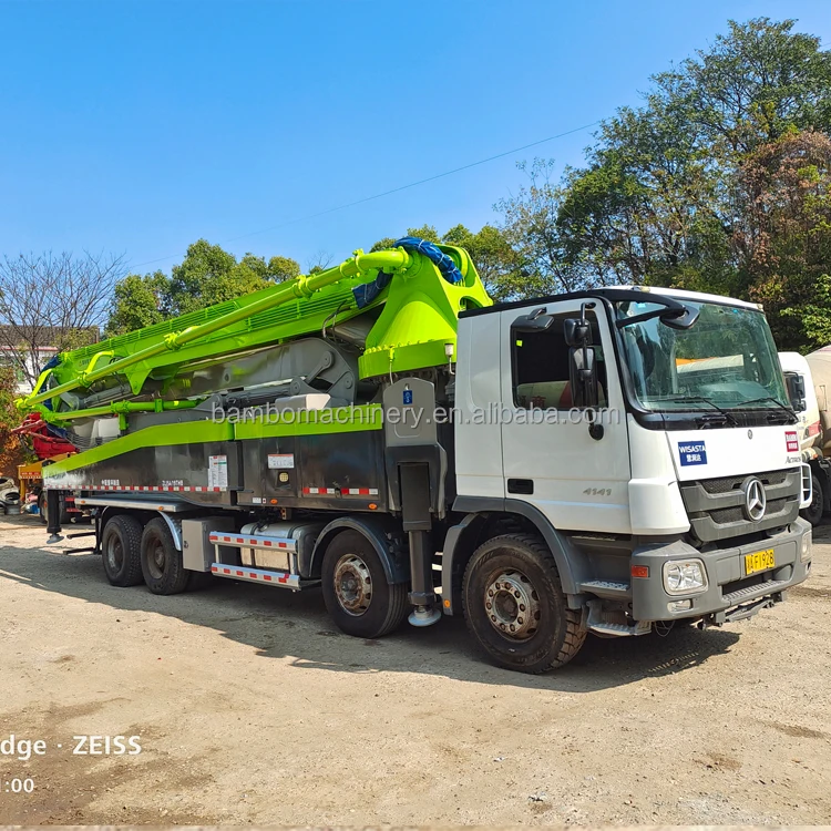 Low price Used Chinese 52m 52meters 6RZ Used Zoomlion Ben-z Concrete Pump Truck in thailand
