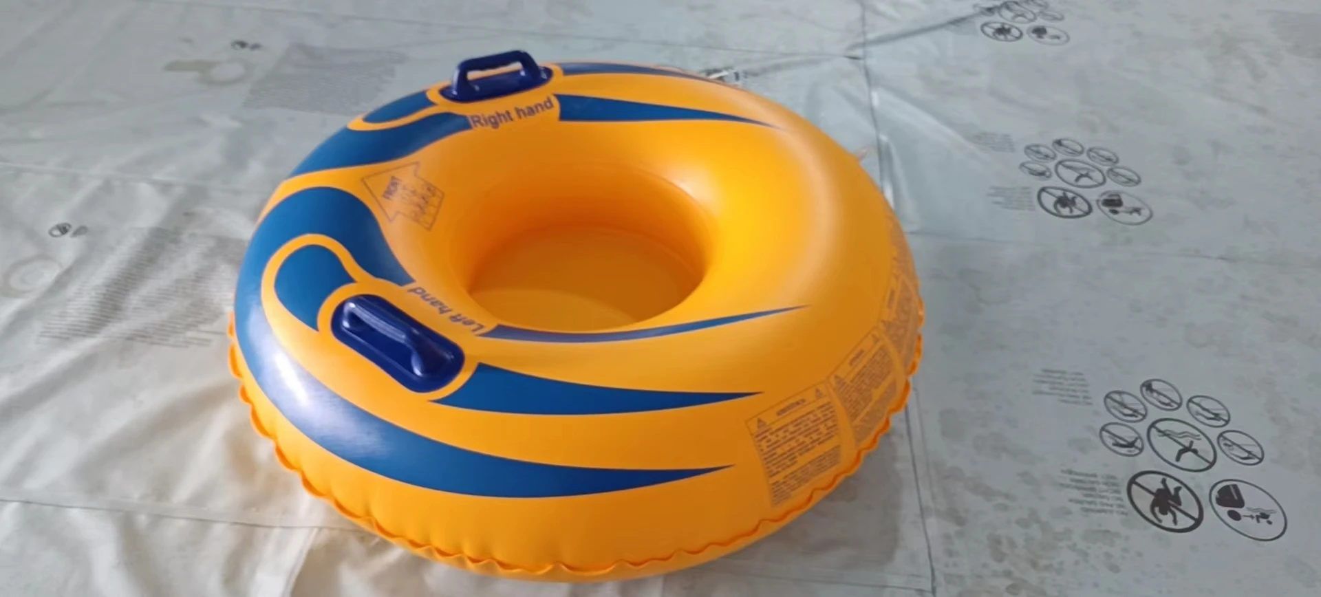 Nice Quality Modern Design 36' Inflatable Waterpark Tube Outdoor Water Single River Tubes With Handles