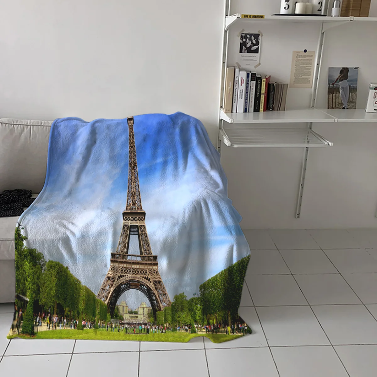 Retro Style Sofa Decor Eiffel Tower Printed Blanket 100% Polyester Digital Custom Printed Blanket For Winter