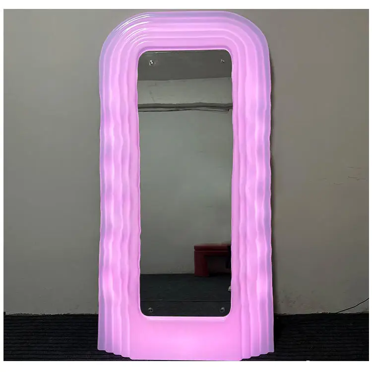 2024 Large Pink Luminous LED Mirrors Full Length Folk Art Wavy Mirror Framed in Resin for Outdoor Use Perfect Souvenir