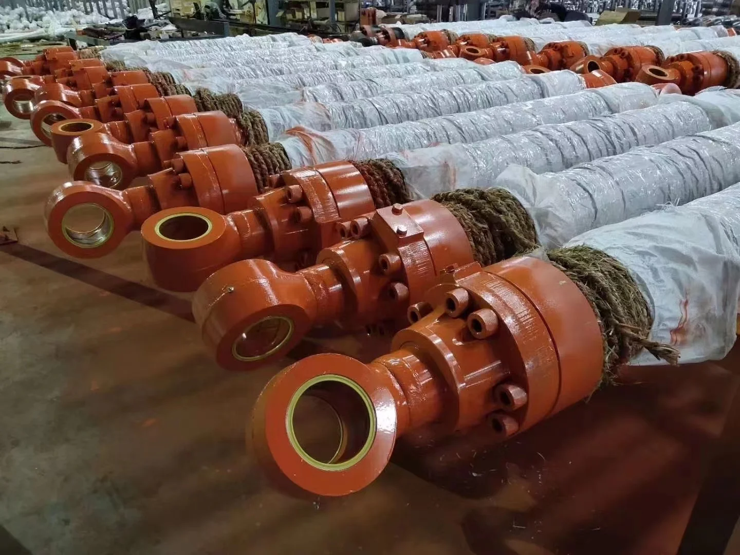 High Quality  DH370 Arm boom bucket Cylinder Tube Assembly for Daewoo Doosan Excavator Hydraulic Cylinder digger parts