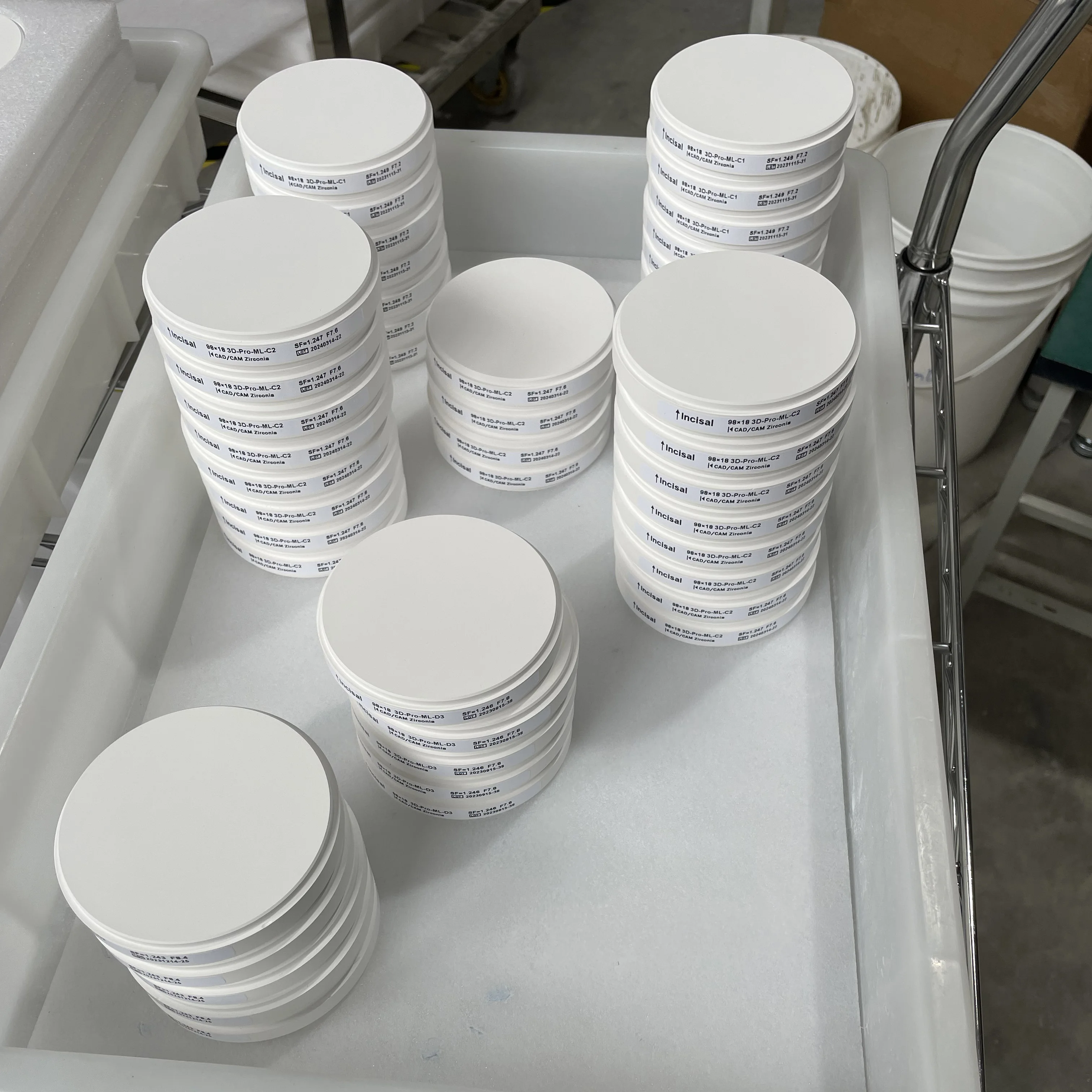 Dry Milling High Pressure Cad Cam Dental 4D-Plus 30mm 98mm 98 mm Multilayer Zirconia Blocks Dental Lab Zirconia Ceramic Discs