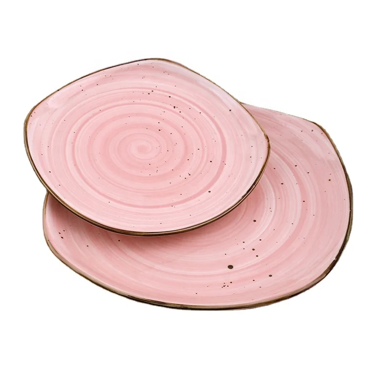 Hot selling customized hand drawing ceramic porcelain bowls and plates set with gold edge pink color dinnerware dishes plate