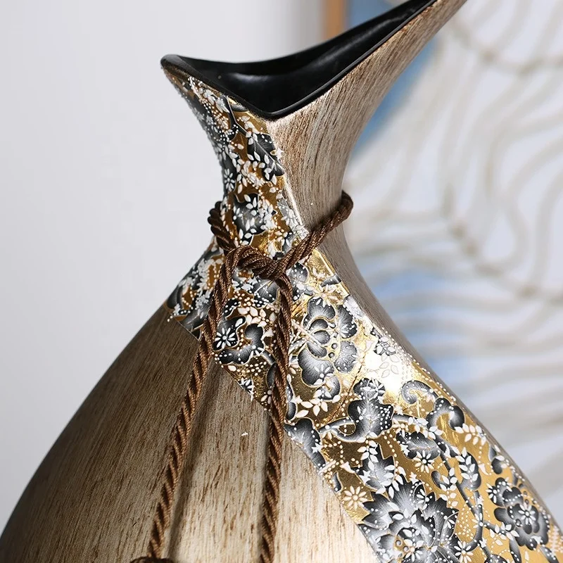 European Ceramic vase Living Room Ornament Home vase Decoration Wine Cabinet Decoration Restaurant Cafe Porch Decoration Crafts