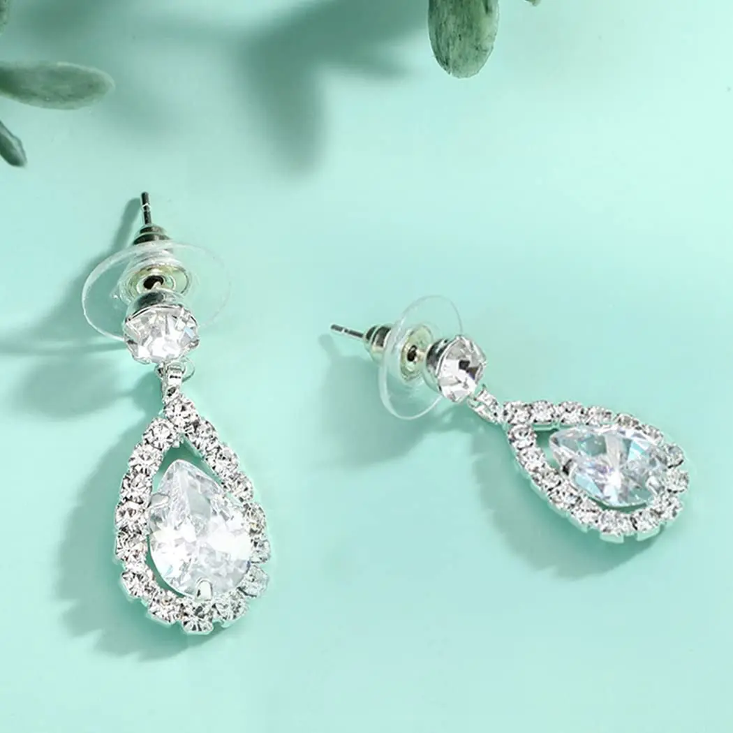 Luster 18Karat Solid White Gold set 0.52ct DEF VVS-VS Pear Shape Tear Drop Lab Grown Diamond Necklace for Lady