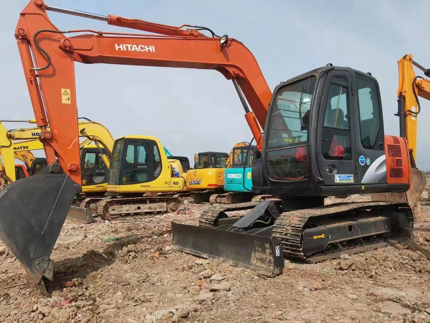 Cheapest Used HITACHI 70 Excavator Machine Excavators For Sale