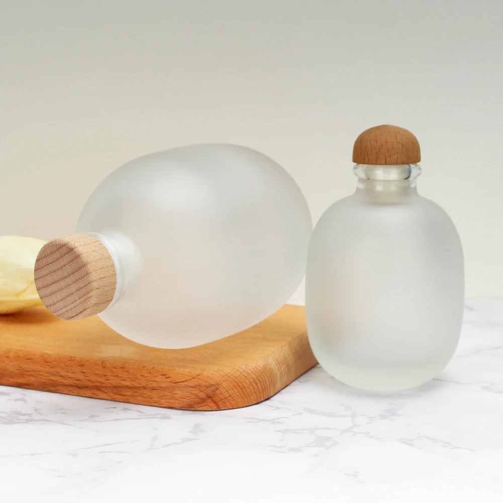 High quality clear spirit liquor rum whisky vodka glass bottle 100ml 250ml with cork stopper