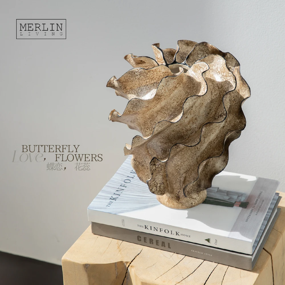 Merlin Living Hand Painting vase butterfly home decor vase ceramic decoration Chaozhou Ceramic Factory Wholesale