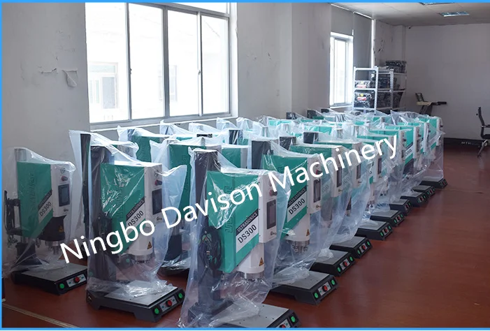 vertical blind ultrasonic welding equipment
