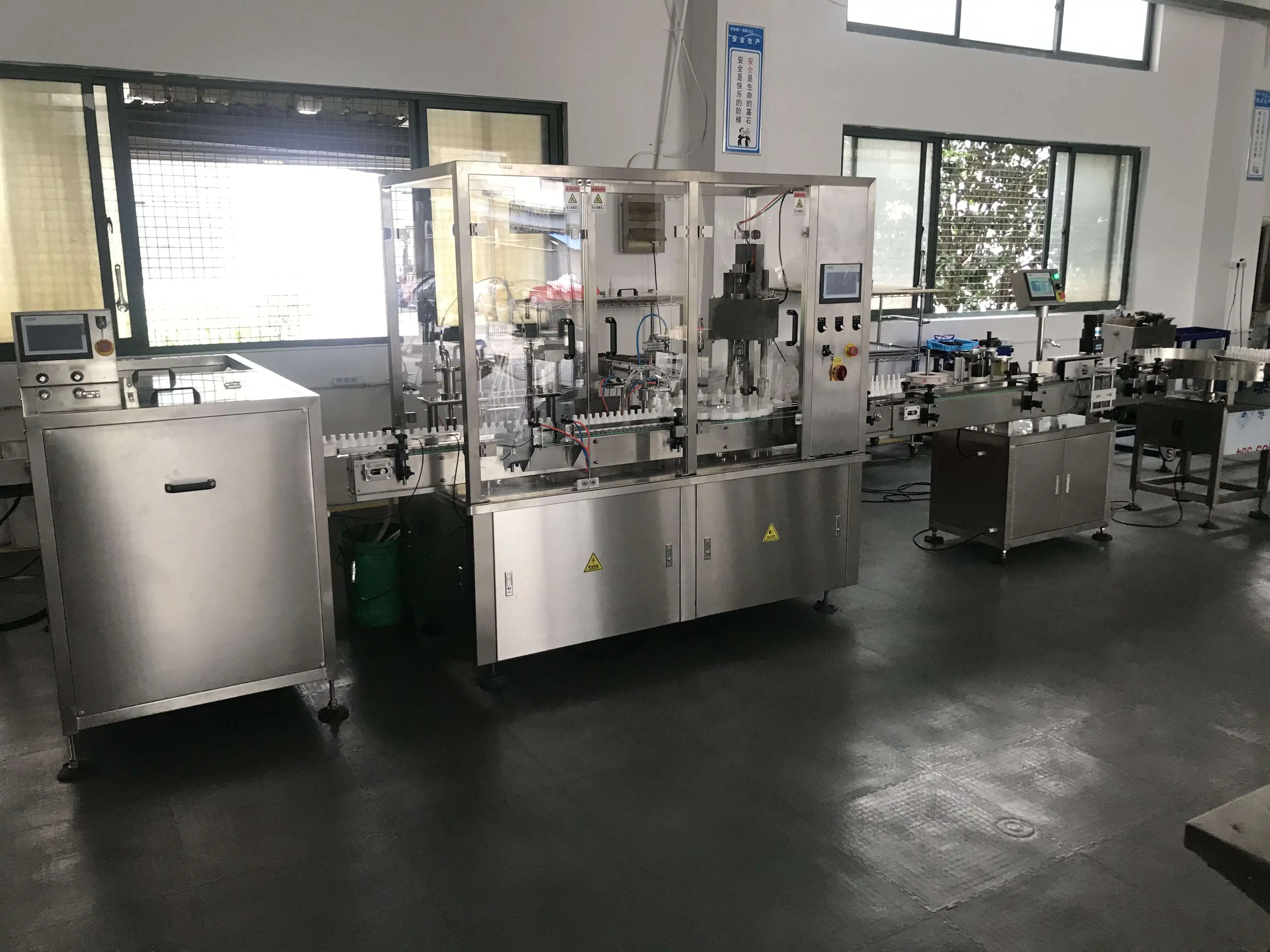 Glass bottle infusion stoppering and capping oral liquid filling line