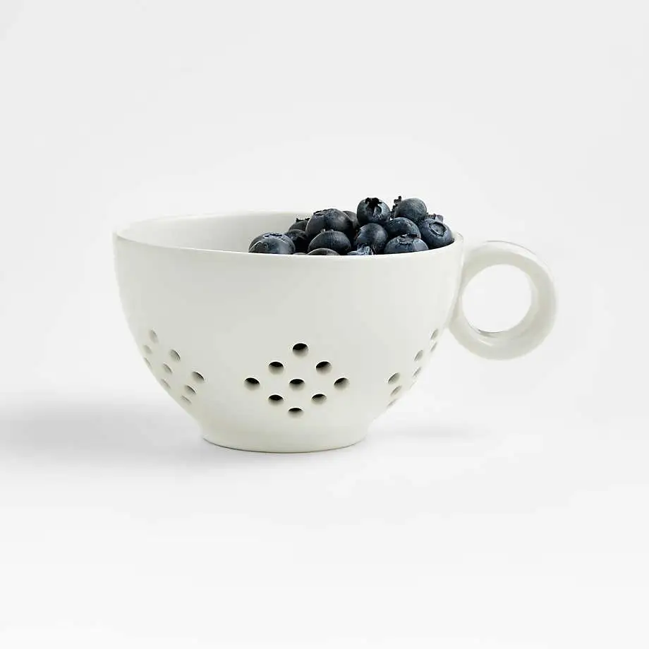 Matte White Berry Colander Mug Ceramic Fruit Baskets Porcelain Berry Bowls