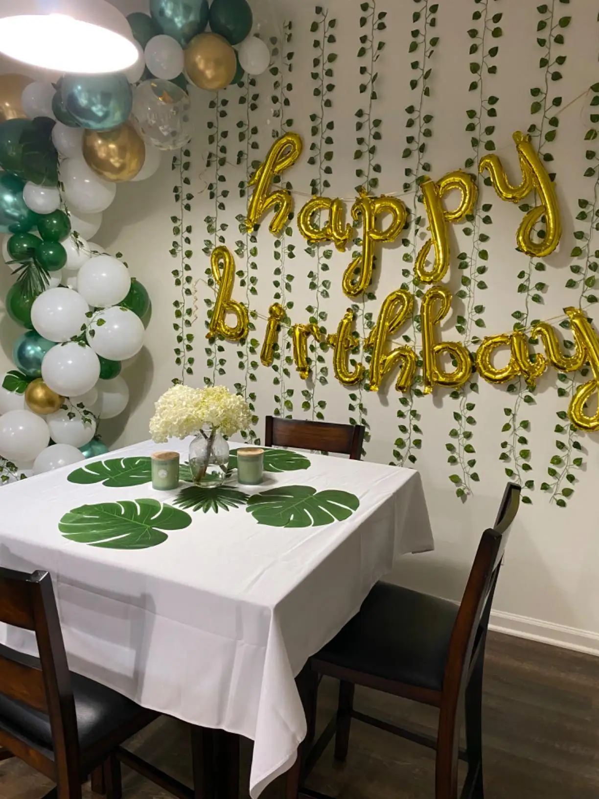 Wholesale Artificial Ivy Hanging Grape Willow Decorative Bendable Plant  Green Vines Garland Leaf Walls Decoration