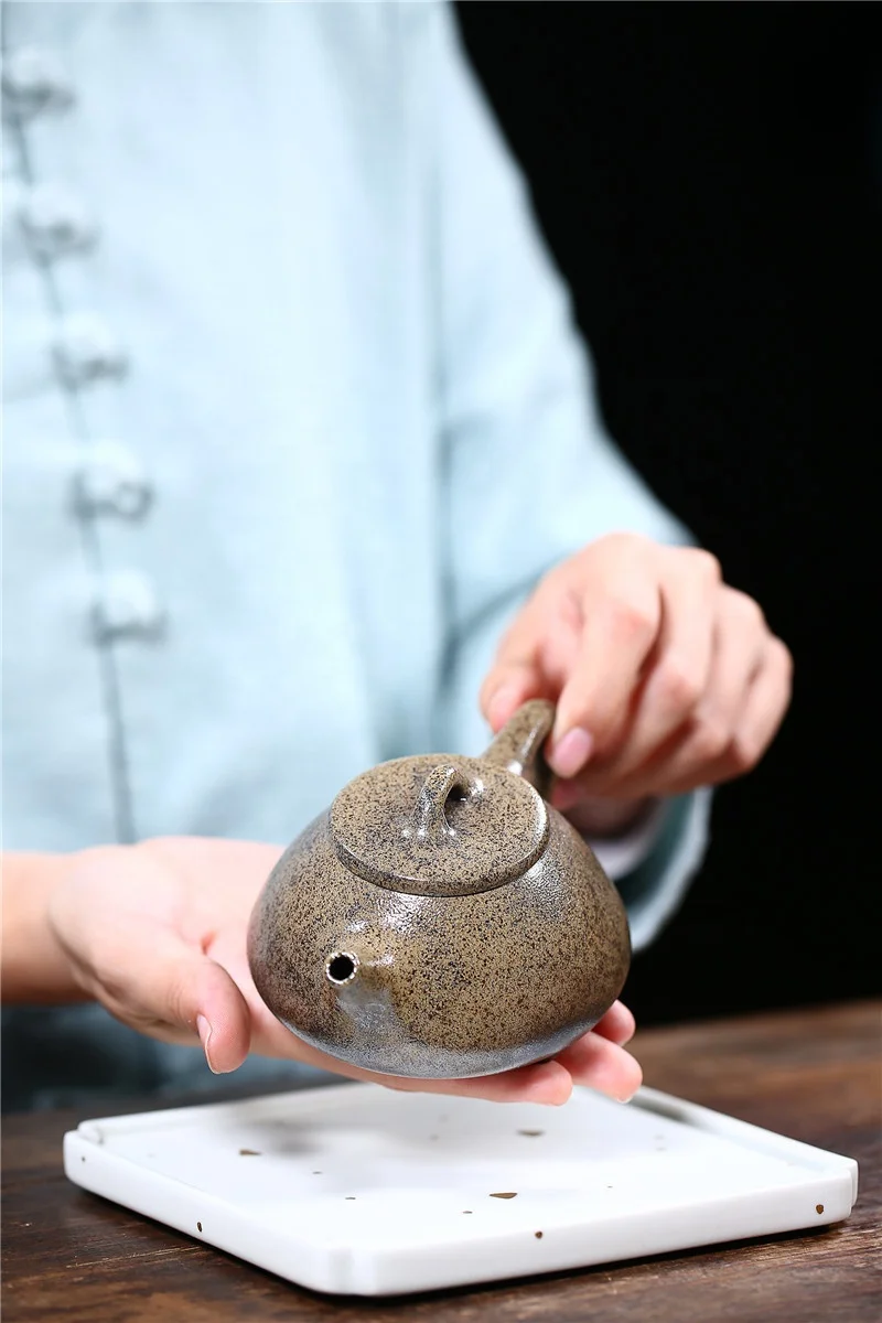 Pure handmade purple clay teapot Yixing Zisha hu teapot wholesale