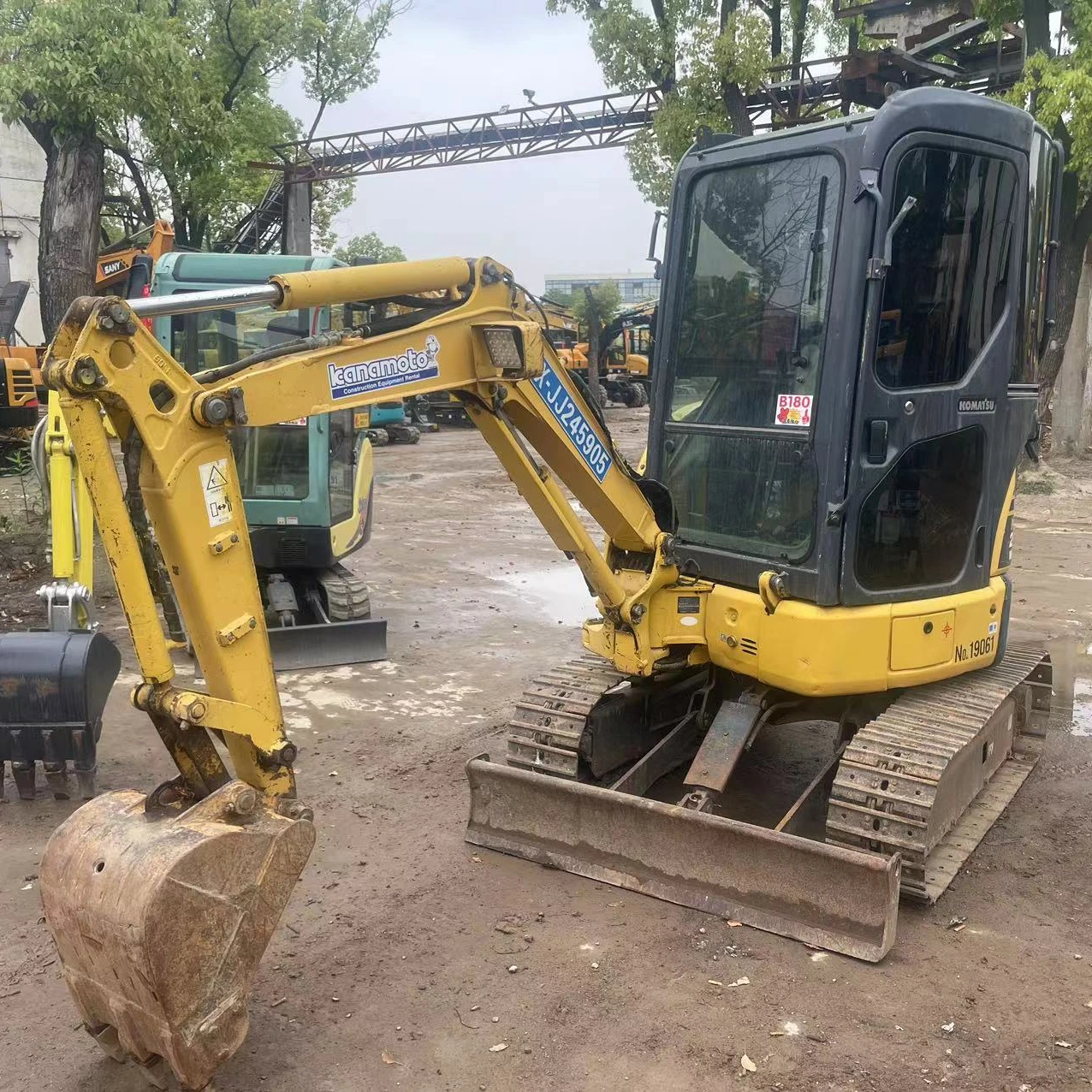 low price used excavator Komatsu PC20 with cab import excav Japan Komatsu hydraulic crawler second hand excavator