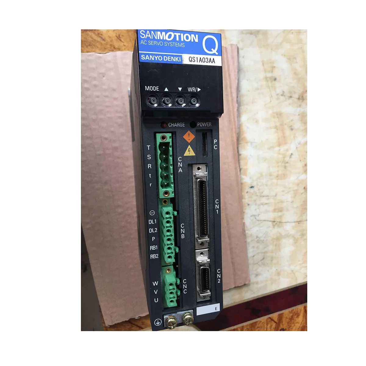 SANYO DENKI QS1A03AA SANMOTION сервопривод усилитель