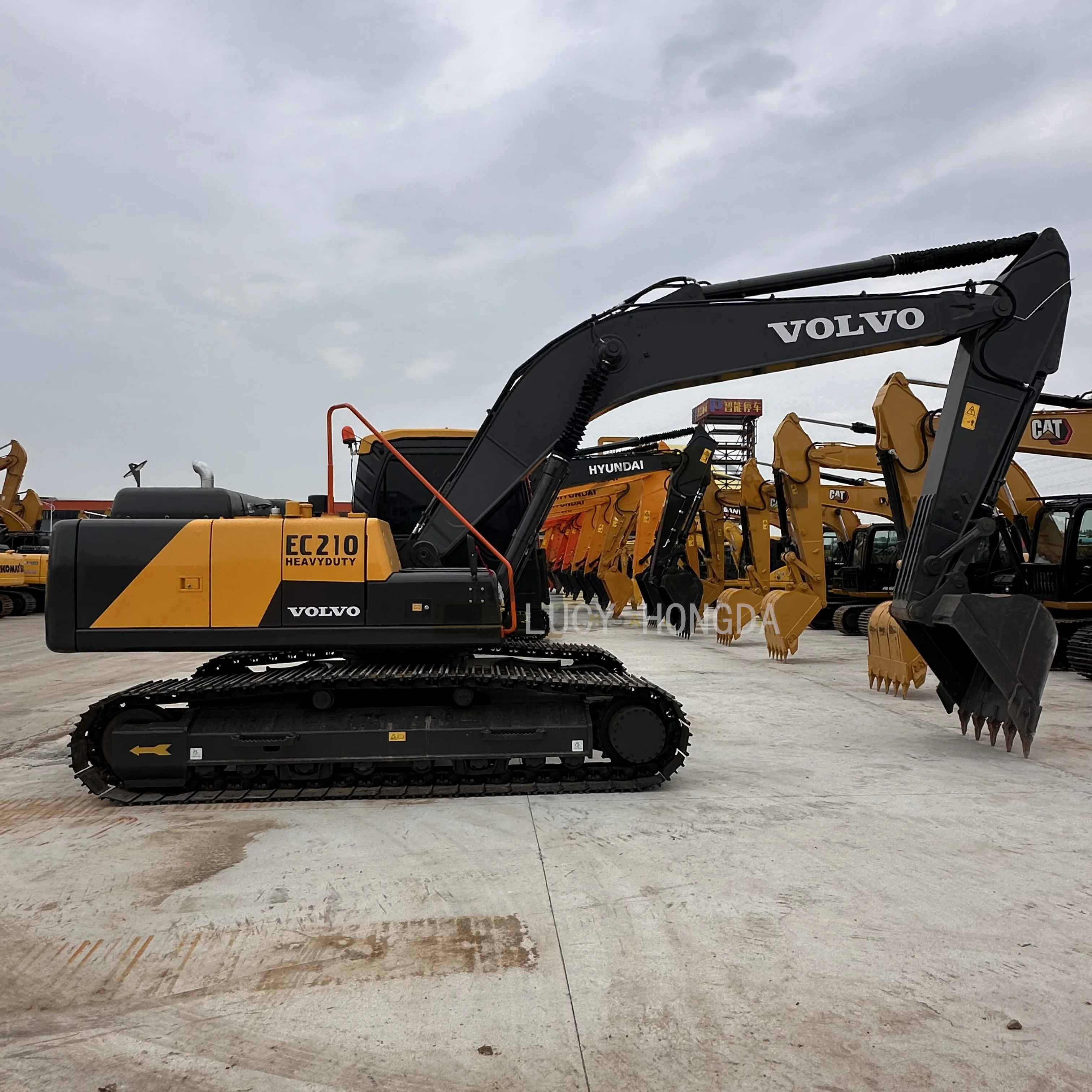 Дешевая цена и низкие рабочие часы для продажи Volvo EC210 оригинальный б/у экскаватор
