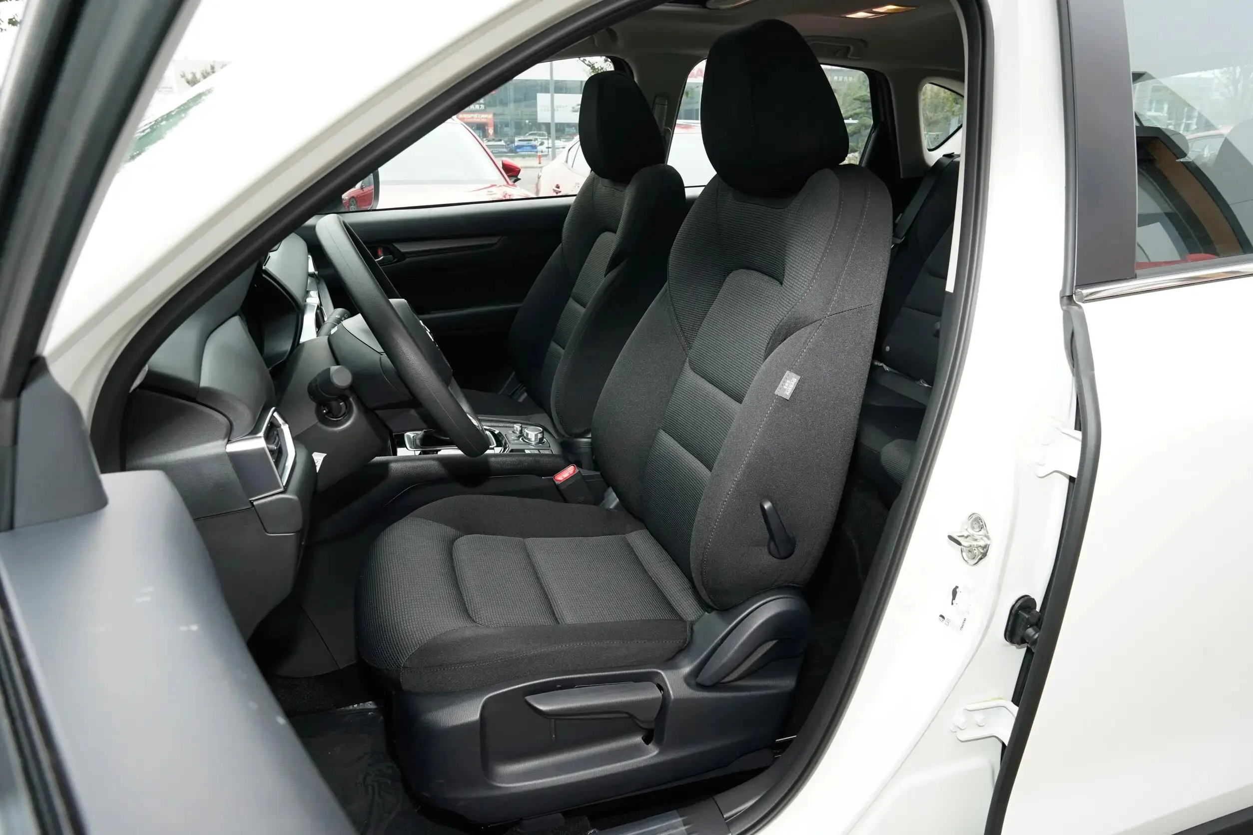 CX-5 2024 Mazda 6-ступенчатая автоматическая коробка передач Бензиновый автомобиль 5 мест из тканевого материала внедорожник