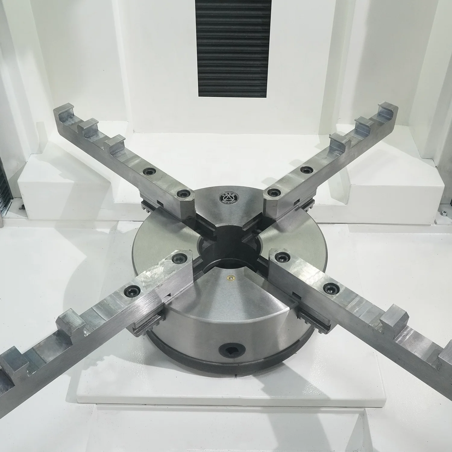2022 Alloy Wheel Rim Cut Wheel Machine Diamond Cutting Alloy Wheel Repair Equipment DCM32P-S