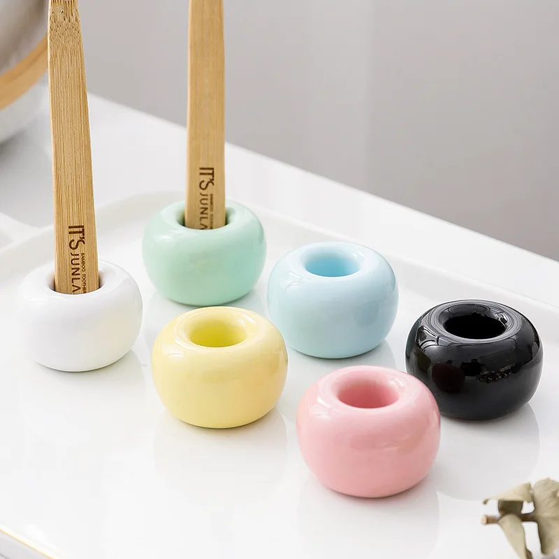 Personality Simple Ceramic Base Nordic Frame Ceramic Family Toothbrush Holder Stand