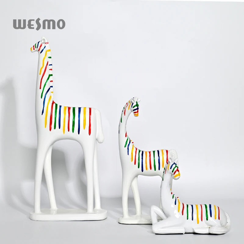 Modern nordic colorful animal desk decoration art graffiti high quality tabletop decor Resin sculpture ornament