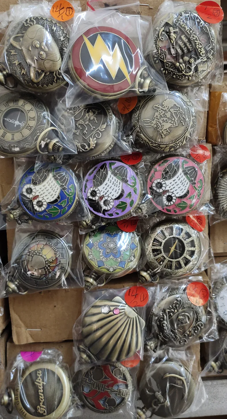 Men Pocket Watch Vintage Roman Numerals Quartz Watch Clock With Chain Antique Jewelry Pendant Necklace Gifts For Father