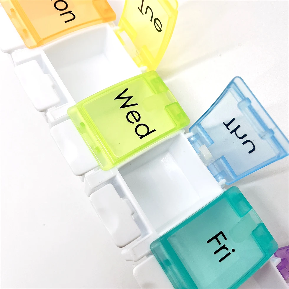 factory plastic rainbow 7 day travel pill box weekly BPA free factory custom language Germany Russian vitamin organizer