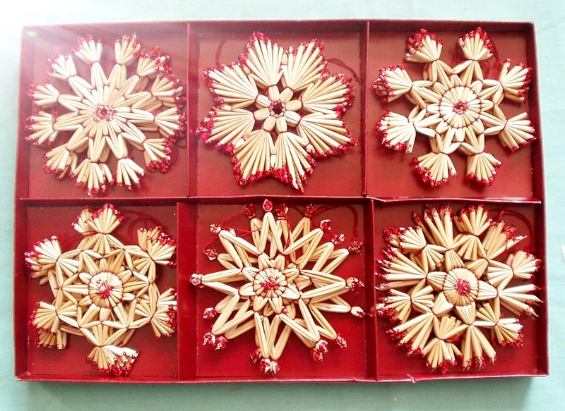 Eco friendly organic Christmas straw ornaments
