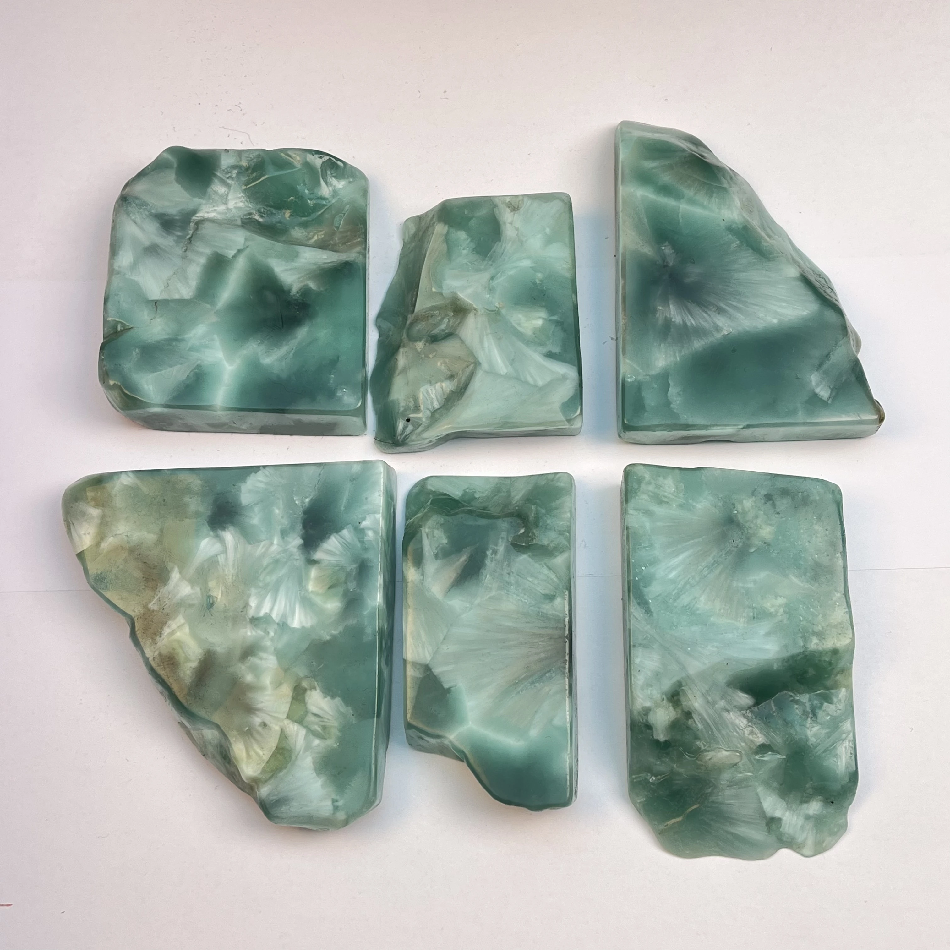 Factory Price Wholesale Natural Healing Stone Larimar Raw Stone Slice For Home Decoration