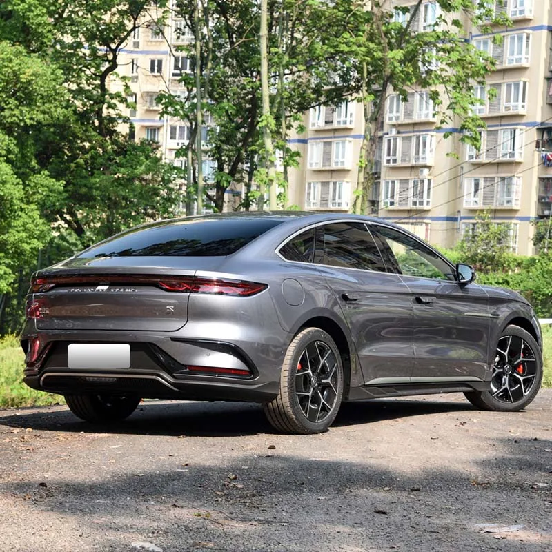 small Car for City  new energy electric car BYD HAN  EV 715KM electric car with support fast charging